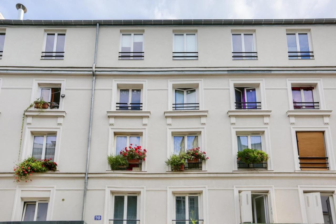 Super Studio In The 11Th District Apartment Paris Ngoại thất bức ảnh